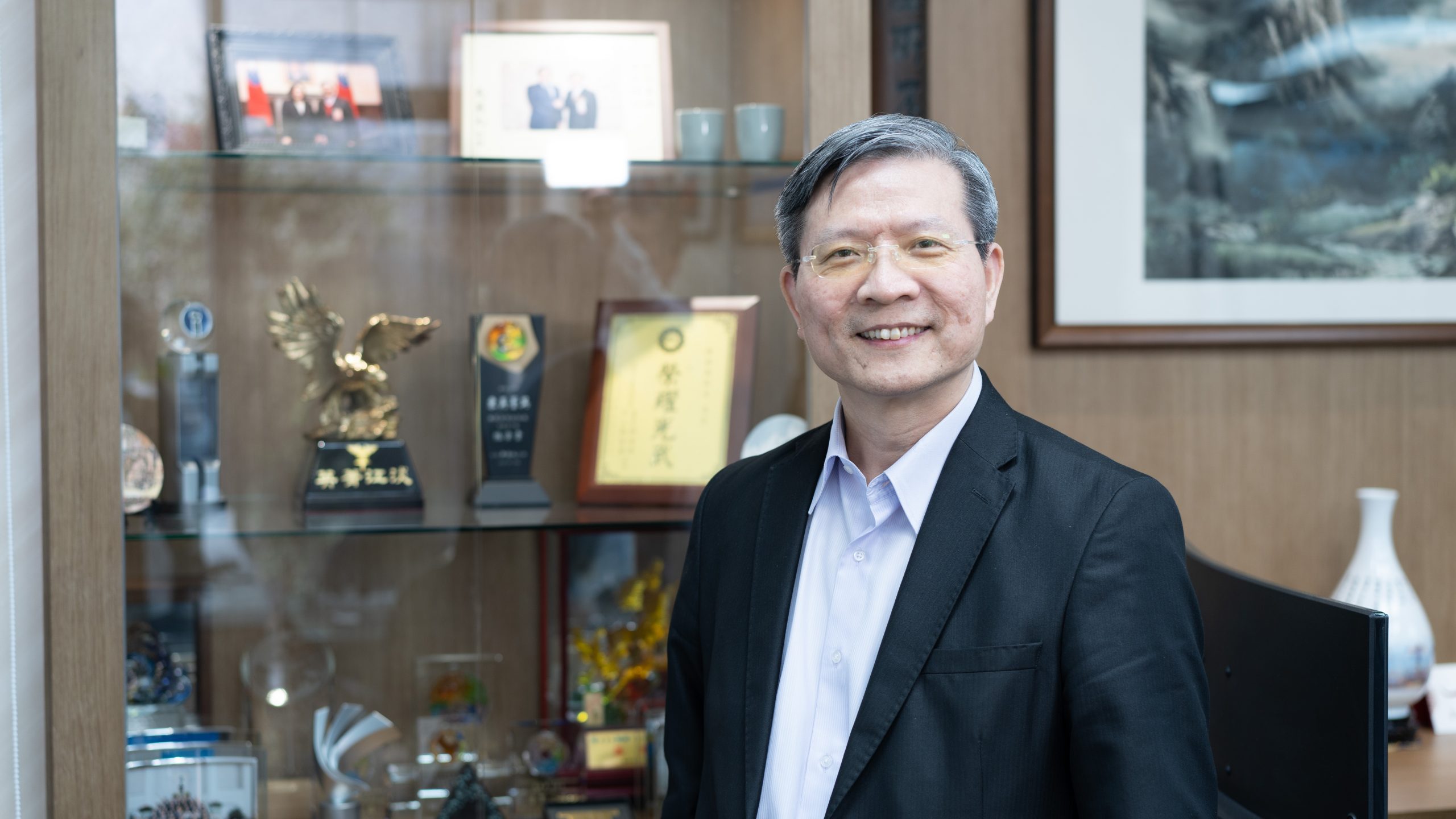 人工智能董事長張榮貴 人工智能董事長張榮貴